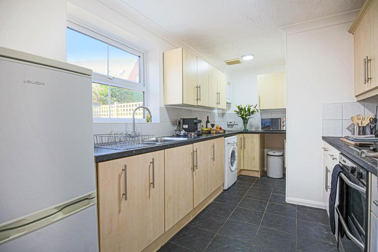 Cosy 3 Bed House To Bicester Outlet For Big Group By Platinum Key Properties Dış mekan fotoğraf