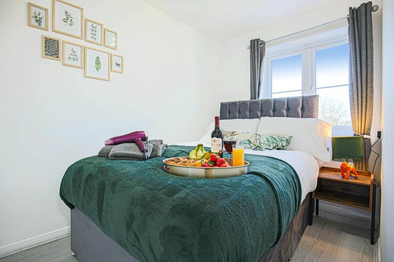 Cosy 3 Bed House To Bicester Outlet For Big Group By Platinum Key Properties Dış mekan fotoğraf