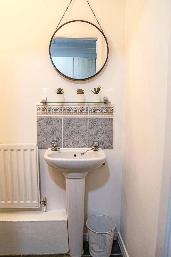 Cosy 3 Bed House To Bicester Outlet For Big Group By Platinum Key Properties Dış mekan fotoğraf