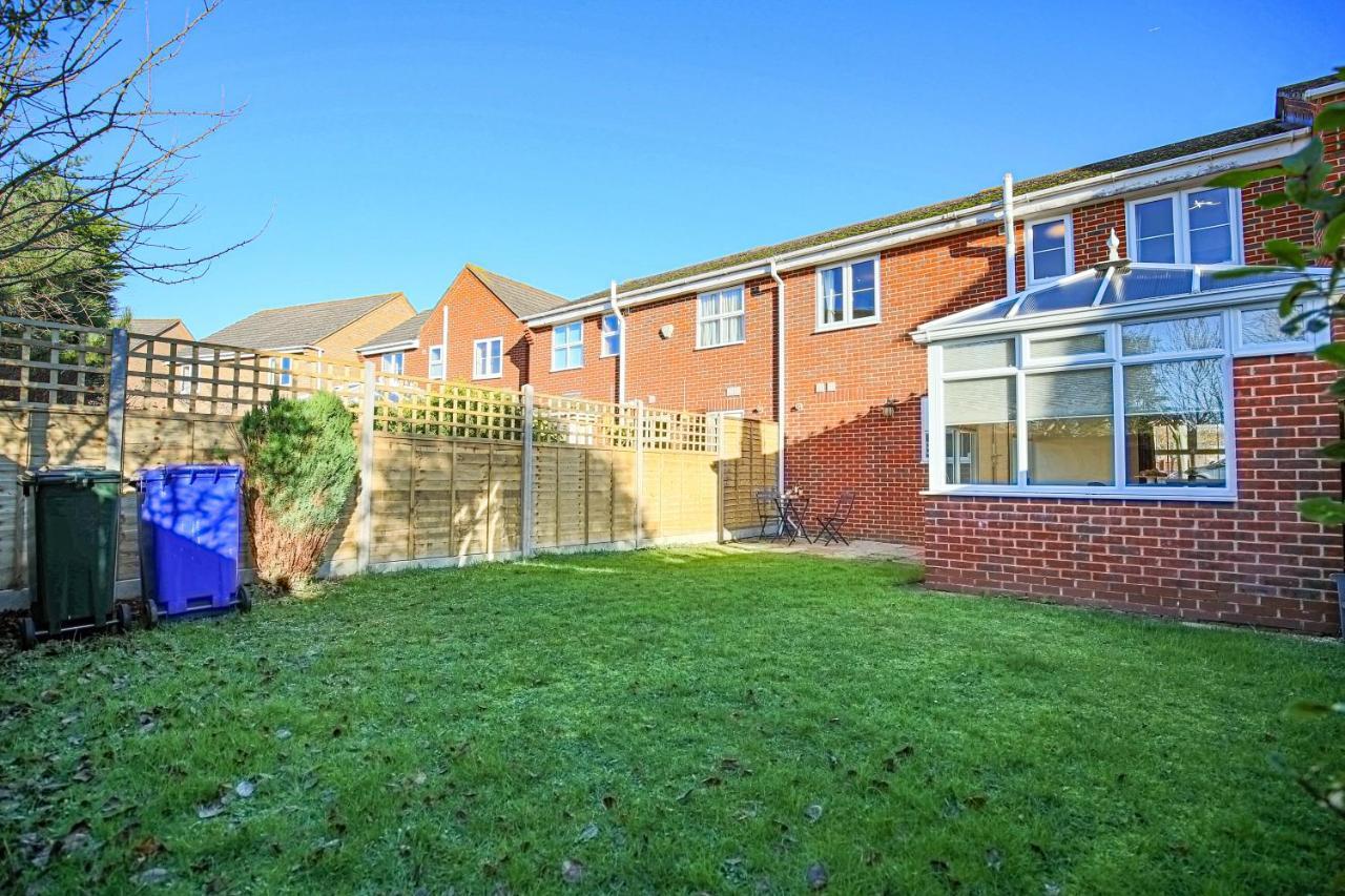 Cosy 3 Bed House To Bicester Outlet For Big Group By Platinum Key Properties Dış mekan fotoğraf